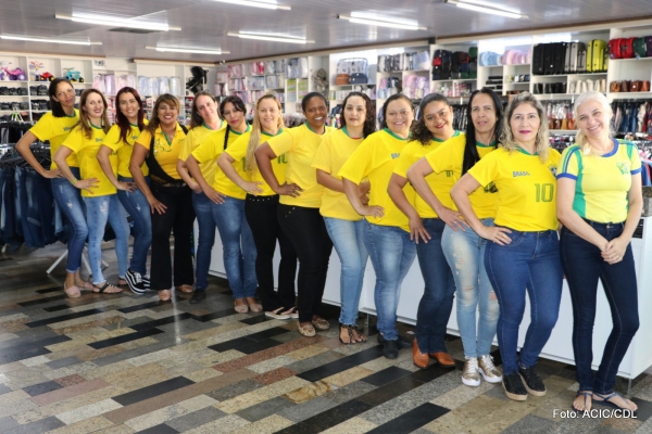 A empresa Pirâmide Modas, associada da ACIC/CDL, já esta em clima de copa do mundo de futebol feminino 2019!!!!!!!!!!!