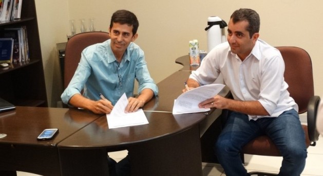 ACIC/CDL assina convênio como o hospital São Nicolau para empresários e funcionários.