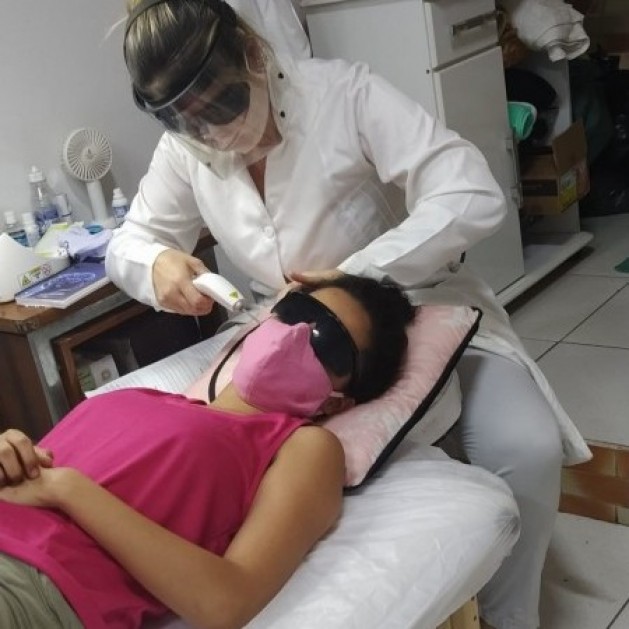 Paula Marcelino de Melo (Fisioterapeuta), também faz parte do convênio da ACIC/CDL