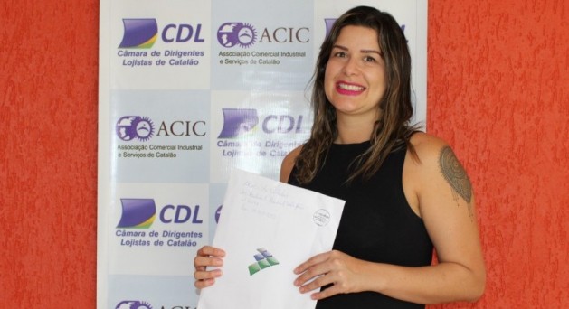 Denise Oscar  contemplada da Goiás Fomento